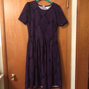 Lularoe Amelia Leaf vintage pattern
